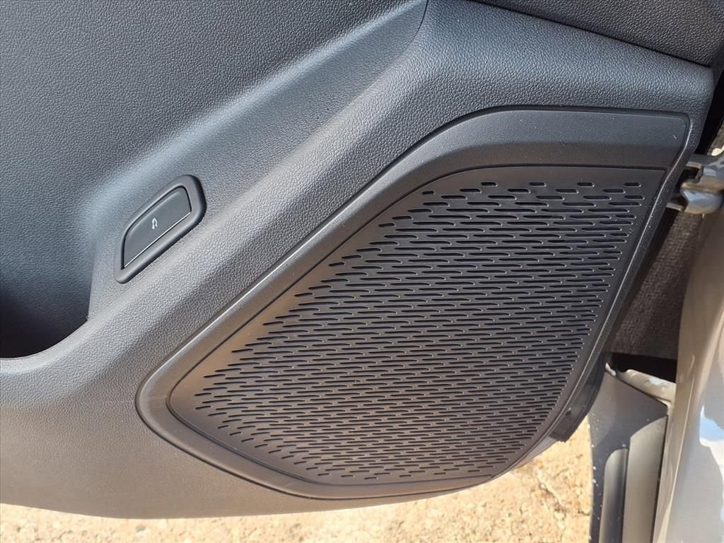 Thumbnail: 2026 Chevrolet Traverse - 14