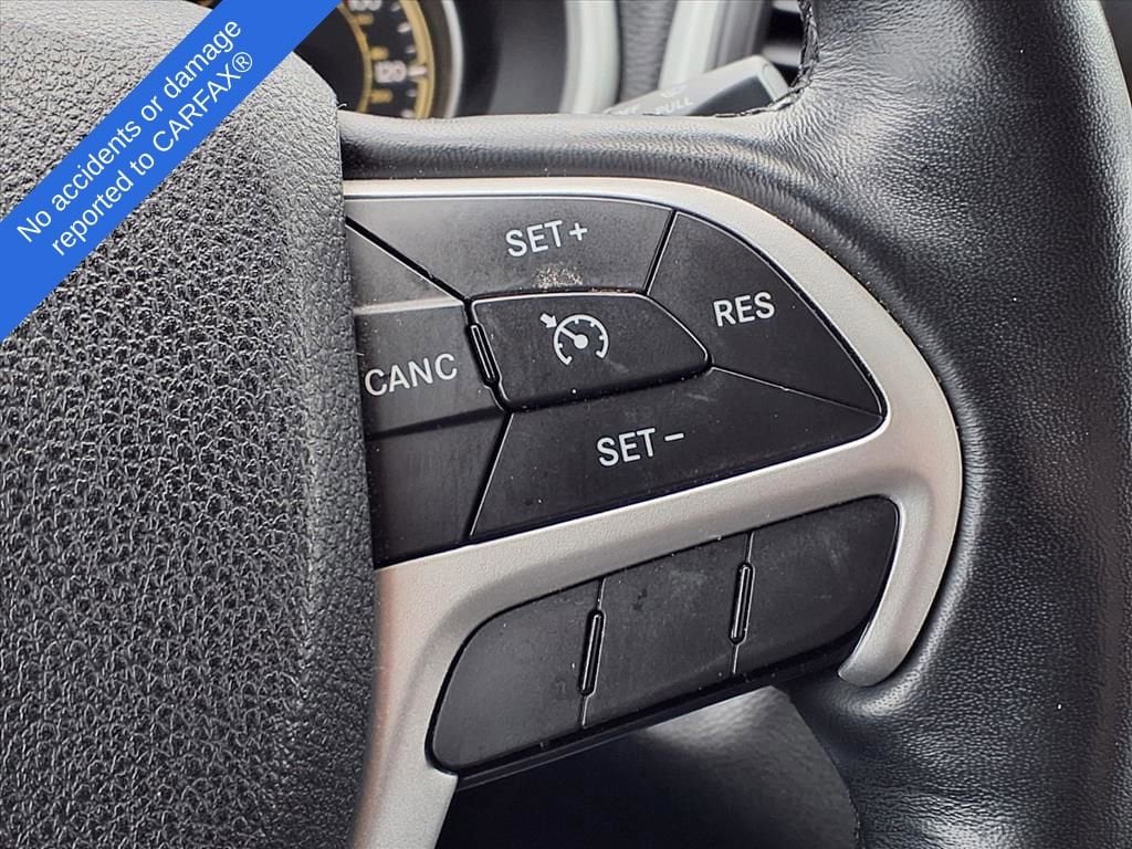 Thumbnail: 2015 Jeep Cherokee - 27