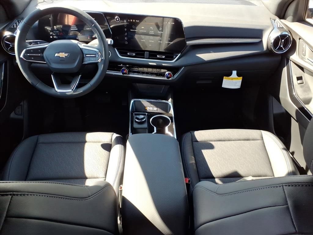 Thumbnail: 2026 Chevrolet Equinox - 10