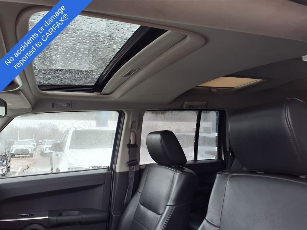 Thumbnail: 2008 Jeep Commander - 17