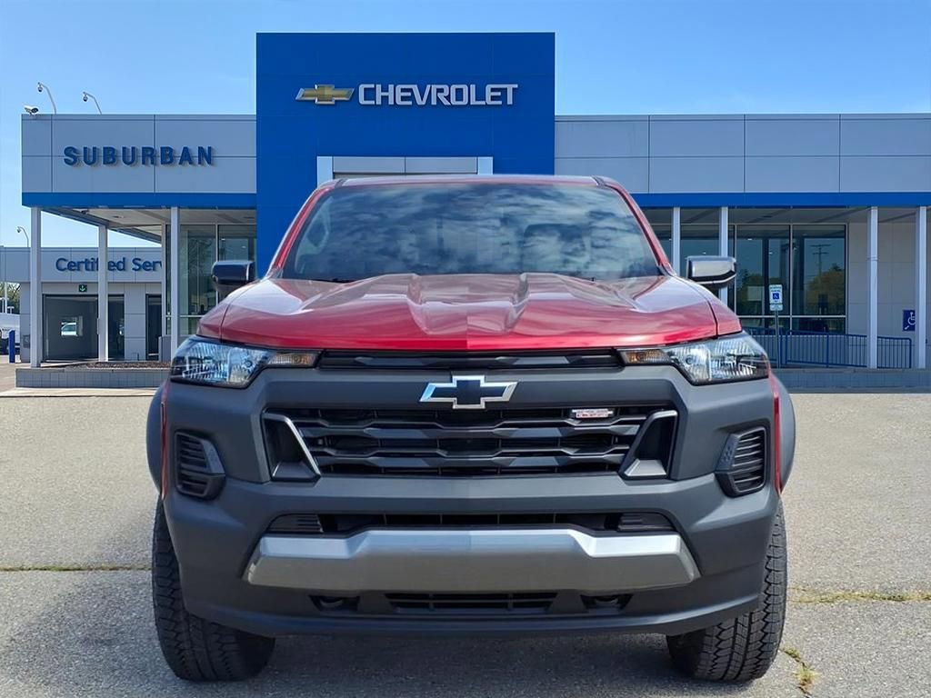2026 Chevrolet Colorado Trail Boss photo 2