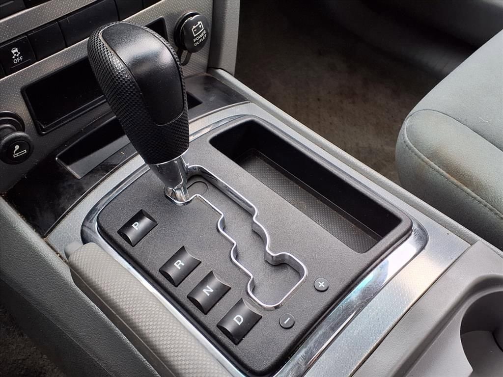 Thumbnail: 2006 Jeep Grand Cherokee - 22