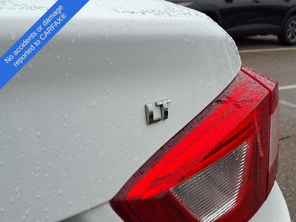 Thumbnail: 2016 Chevrolet Cruze - 11