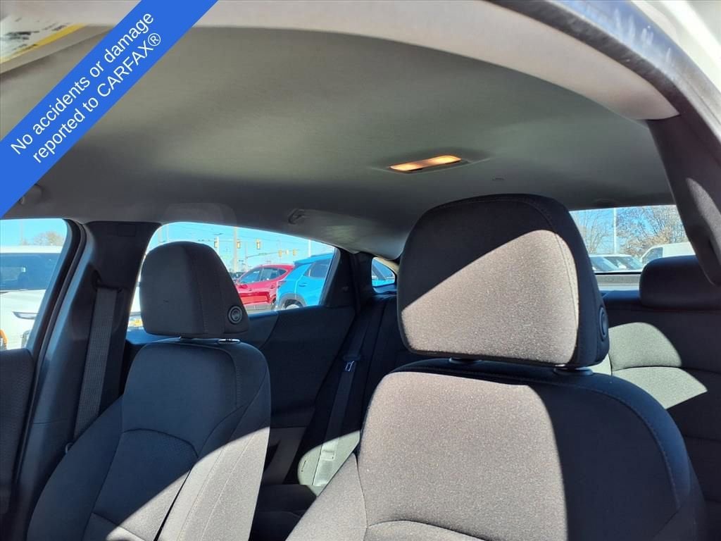 Thumbnail: 2016 Chevrolet Malibu - 19