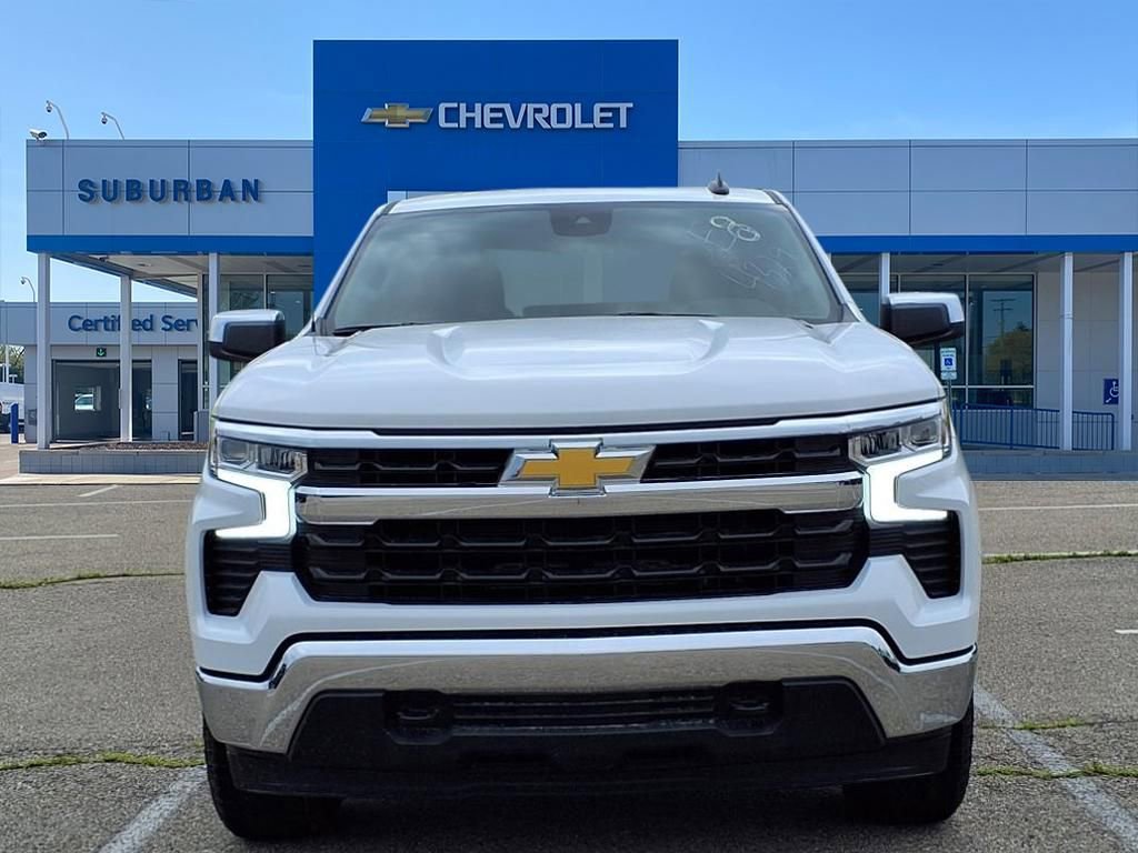 2025 Chevrolet Silverado 1500 LT photo 2