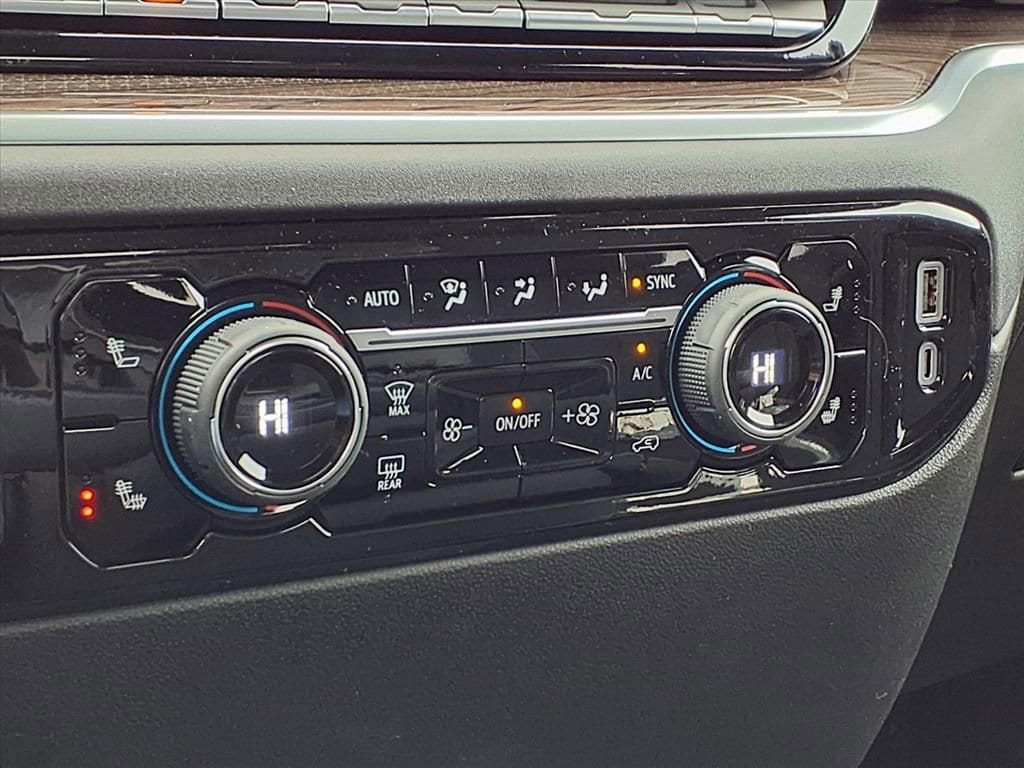 Thumbnail: 2026 Chevrolet Silverado 1500 - 21