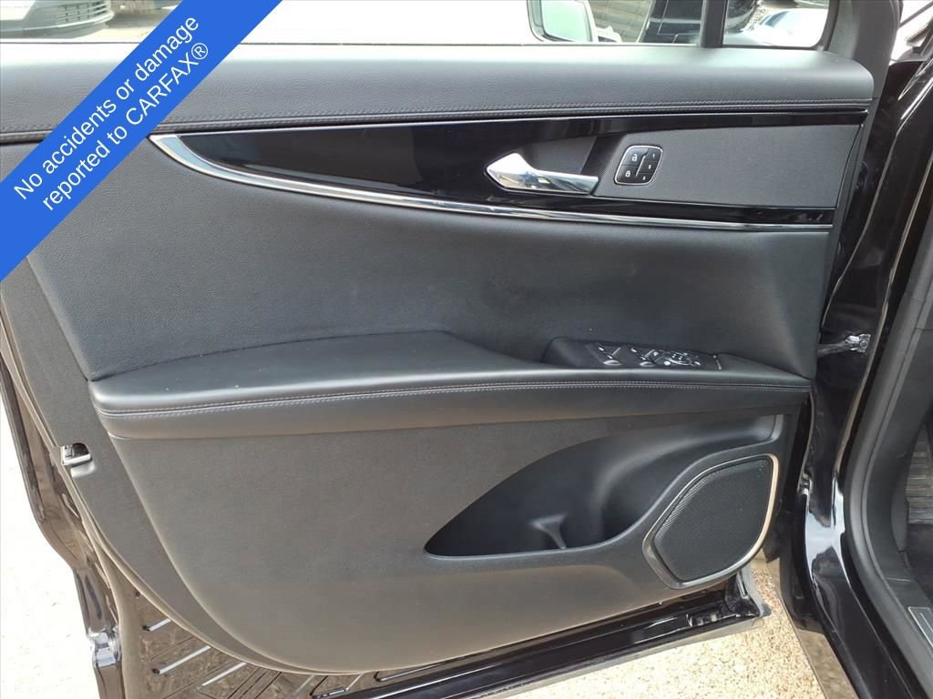 Thumbnail: 2023 Lincoln Nautilus - 15