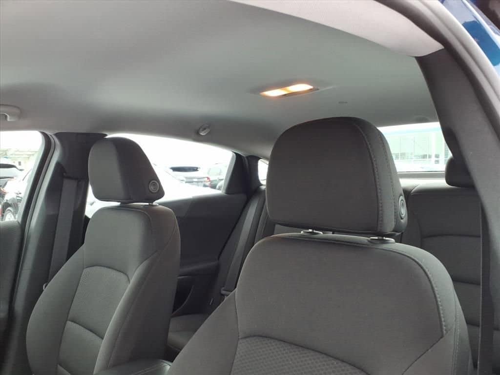 Thumbnail: 2019 Chevrolet Malibu - 16