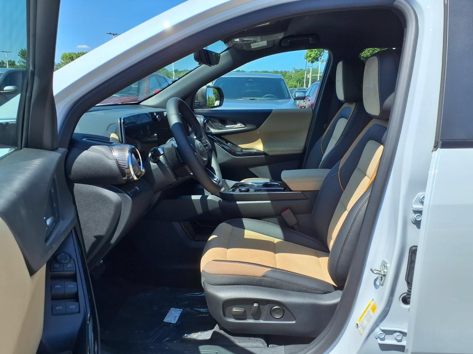 2027 Chevrolet Equinox ACTIV - Photo 13