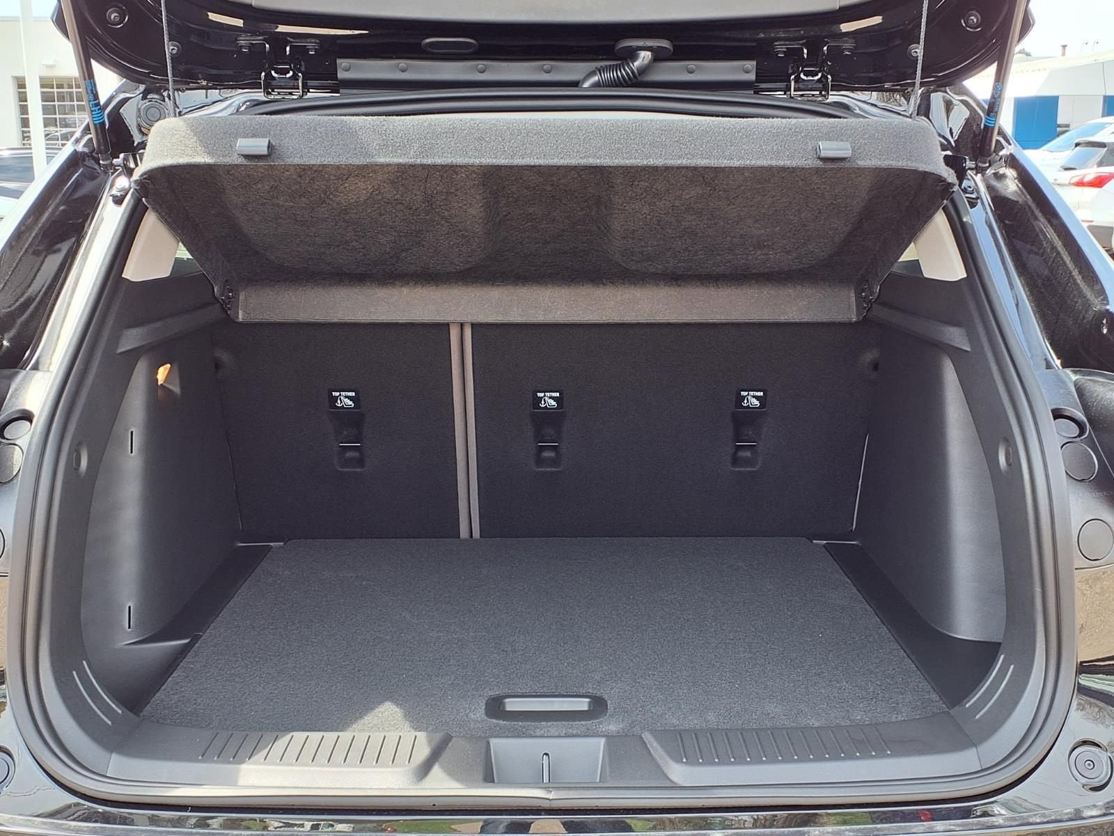 Thumbnail: 2026 Chevrolet Trax - 9