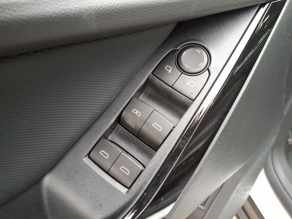 Thumbnail: 2026 Chevrolet Equinox - 13