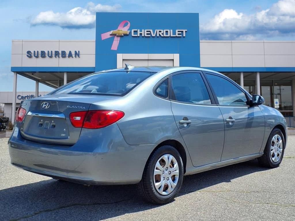 Thumbnail: 2010 Hyundai Elantra - 5