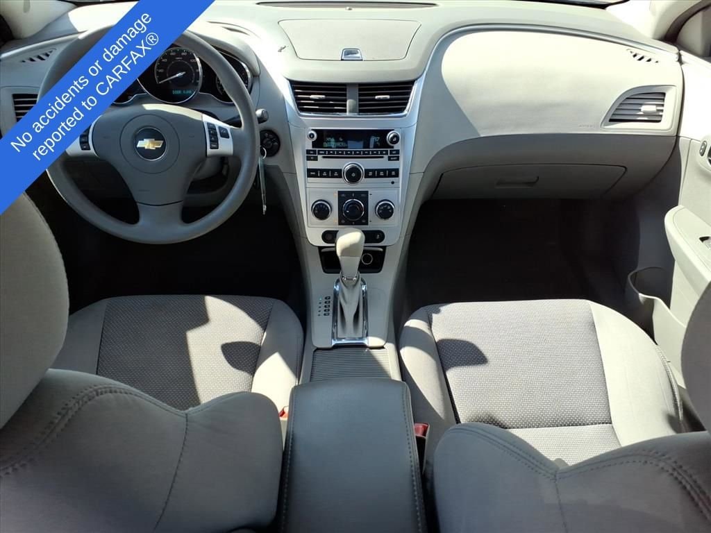 Thumbnail: 2012 Chevrolet Malibu - 11