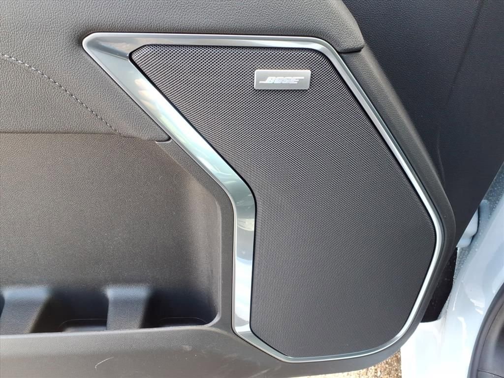 Thumbnail: 2026 Chevrolet Silverado 1500 - 13