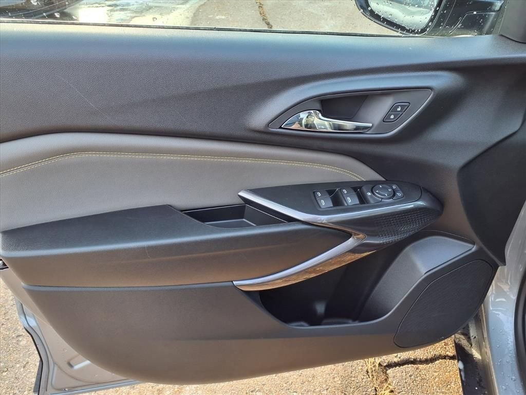 Thumbnail: 2026 Chevrolet Trax - 13