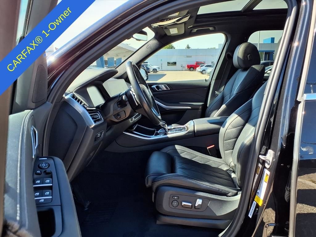 Thumbnail: 2023 BMW X5 - 17