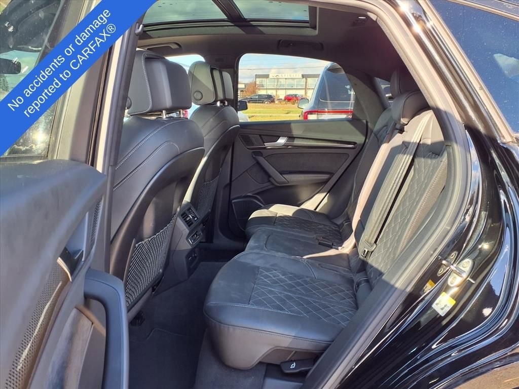 Thumbnail: 2022 Audi SQ5 - 11