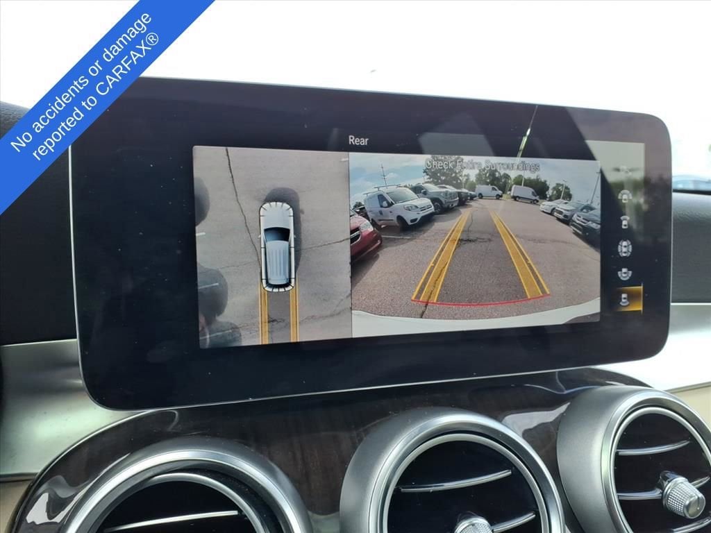 Thumbnail: 2022 Mercedes-Benz GLC - 23