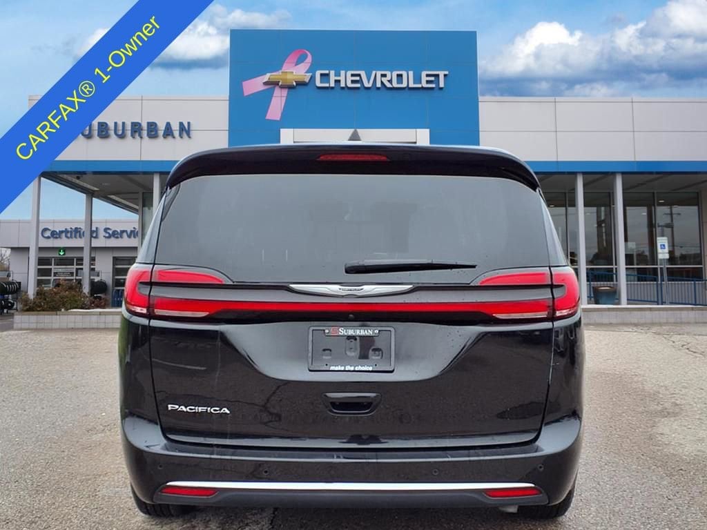 Thumbnail: 2024 Chrysler Pacifica - 7