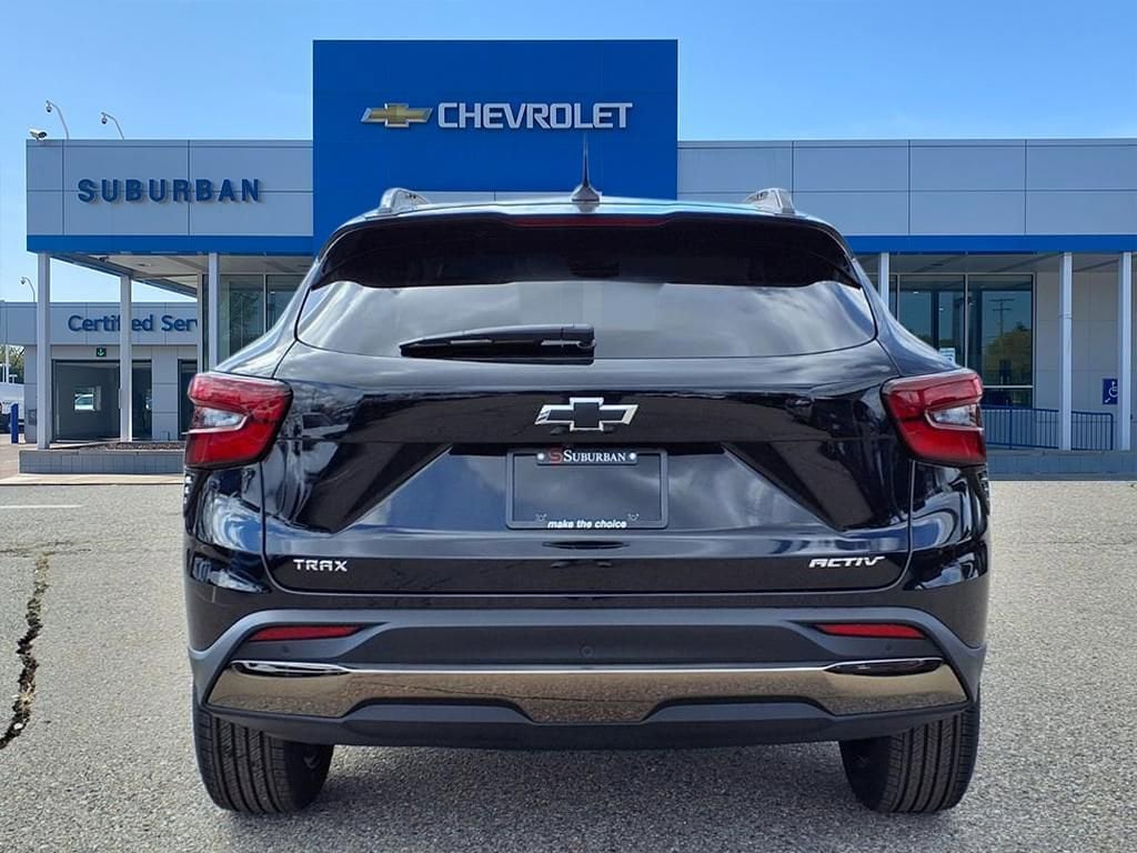 Thumbnail: 2026 Chevrolet Trax - 5