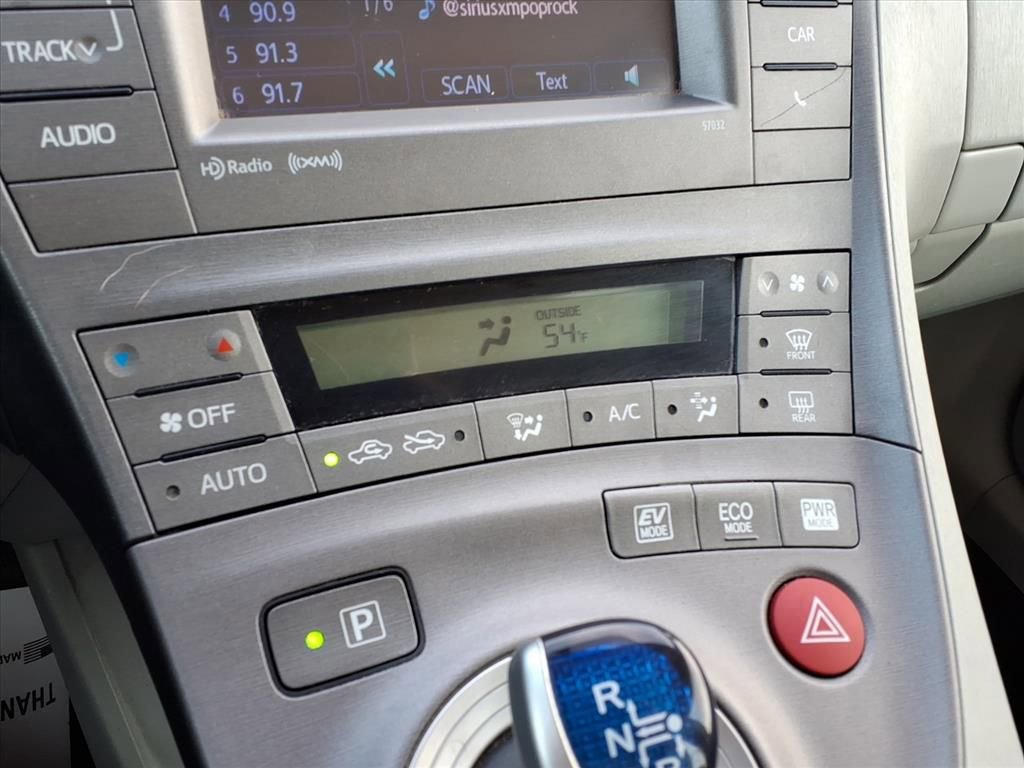 Thumbnail: 2013 Toyota Prius - 22