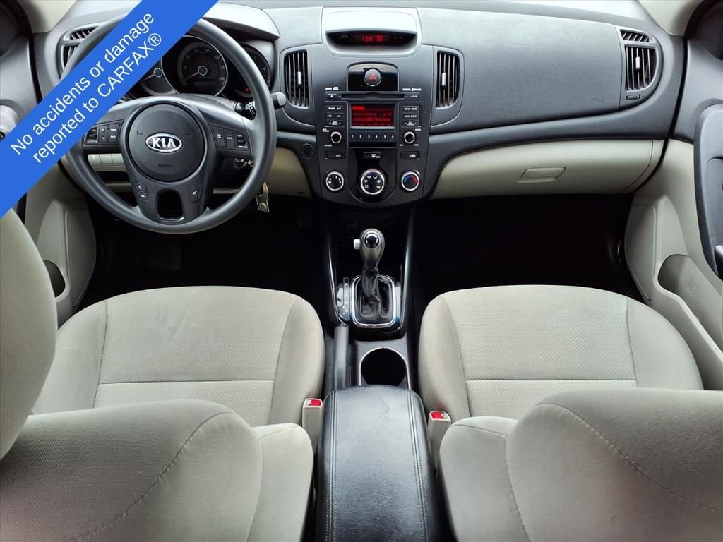 Thumbnail: 2011 Kia Forte - 14