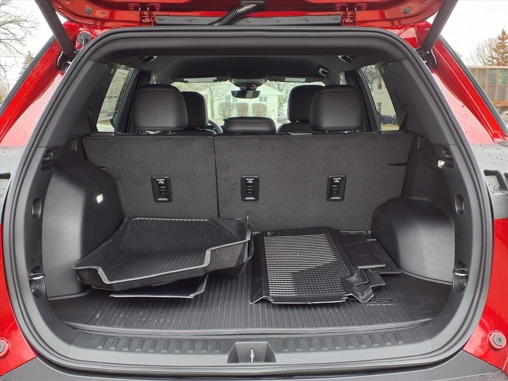 Thumbnail: 2026 Chevrolet Equinox - 8