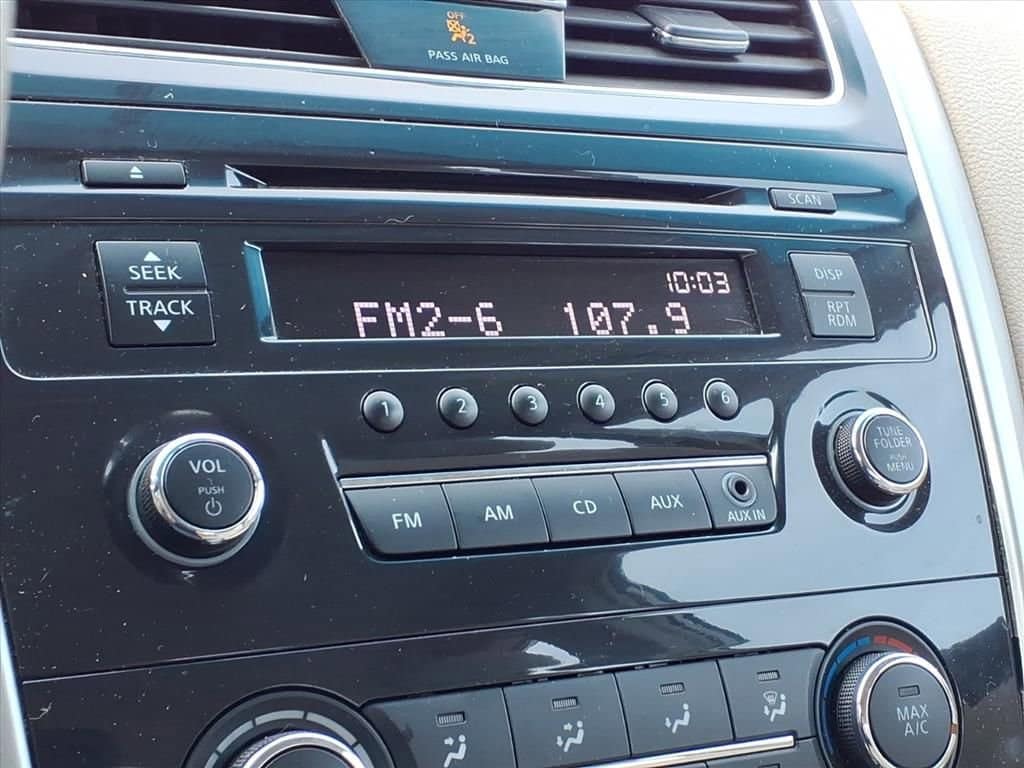 Thumbnail: 2013 Nissan Altima - 20