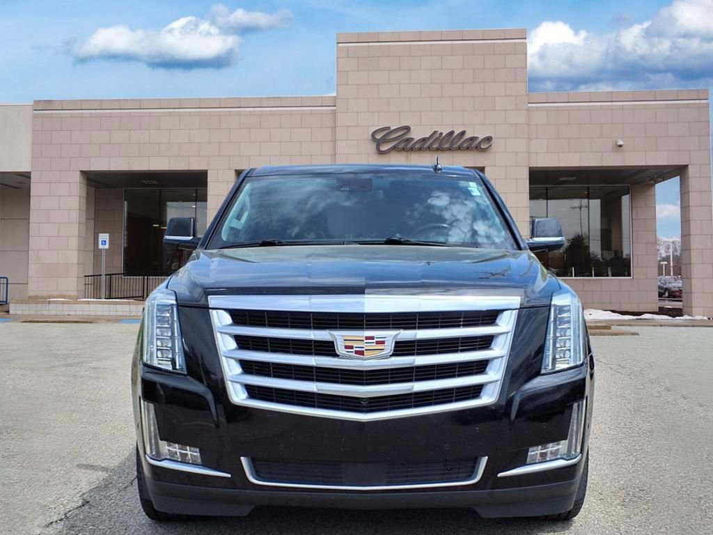 2020 Cadillac Escalade ESV Premium Luxury photo 2