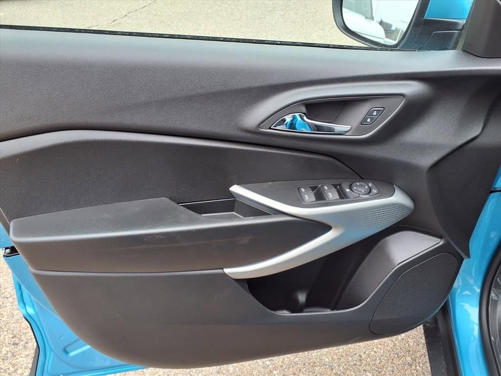 Thumbnail: 2026 Chevrolet Trax - 11