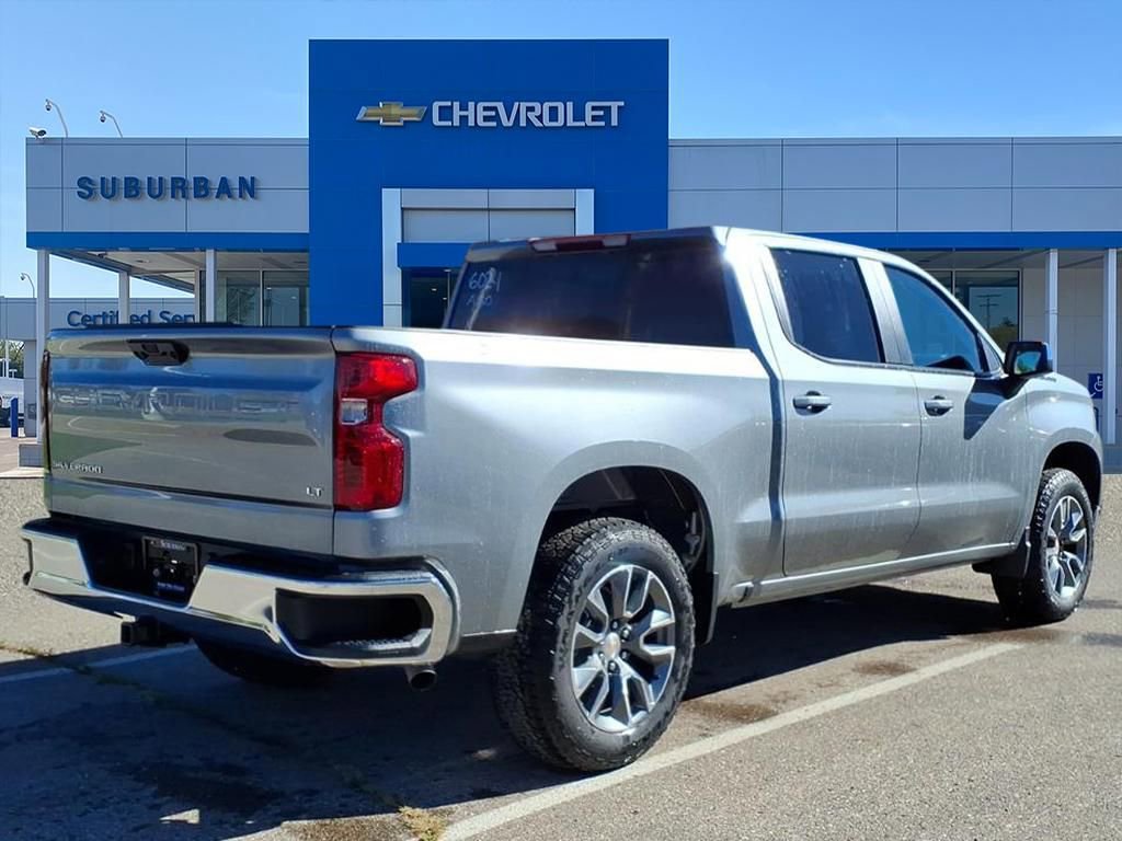 2026 Chevrolet Silverado 1500 LT photo 4