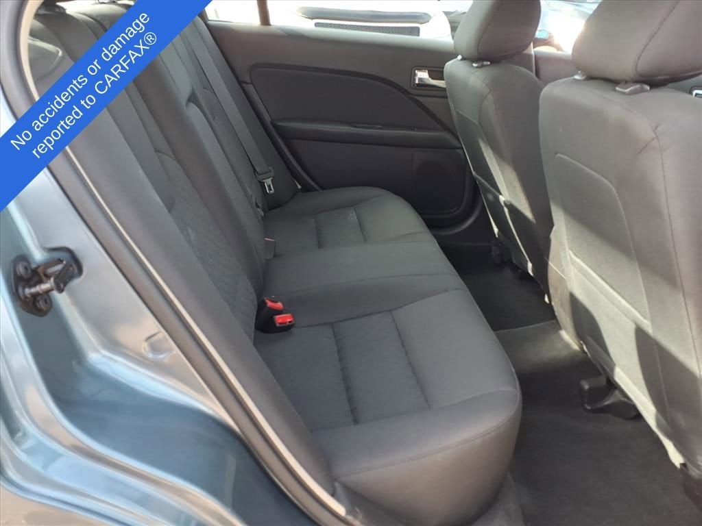 Thumbnail: 2011 Ford Fusion - 25