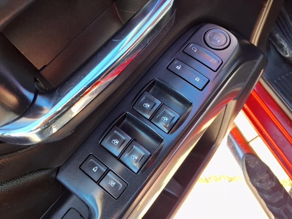 Thumbnail: 2016 Chevrolet Silverado 1500 - 15