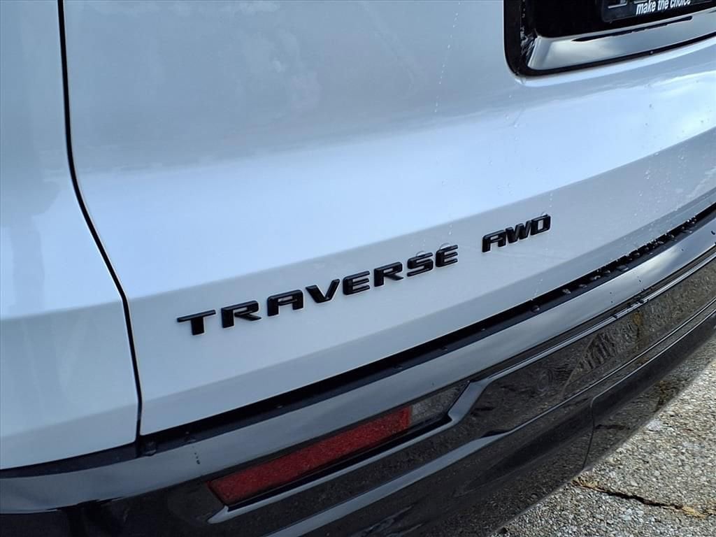 Thumbnail: 2026 Chevrolet Traverse - 8