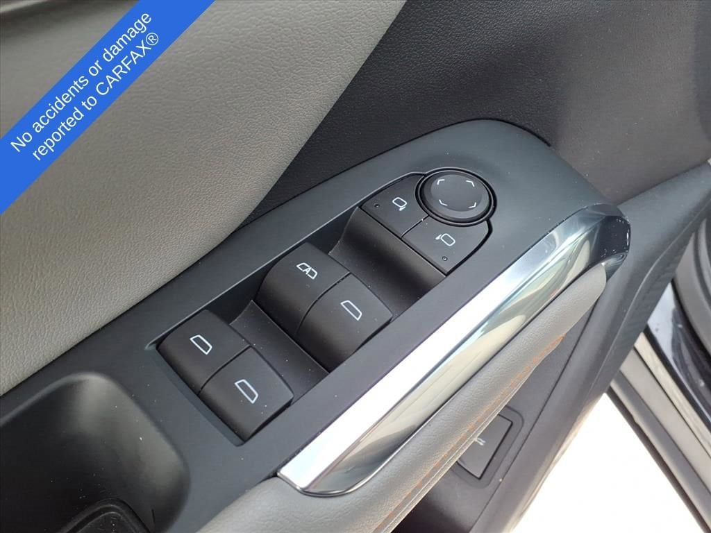 Thumbnail: 2025 Chevrolet Traverse - 16