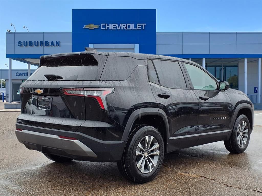 2026 Chevrolet Equinox LT photo 4