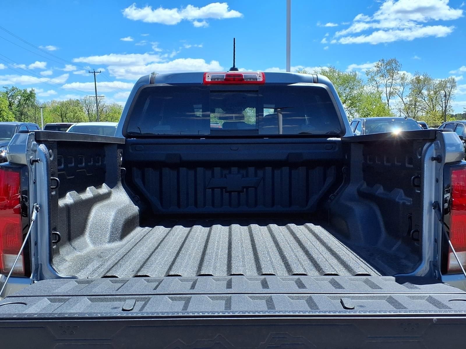 Thumbnail: 2026 Chevrolet Colorado - 8