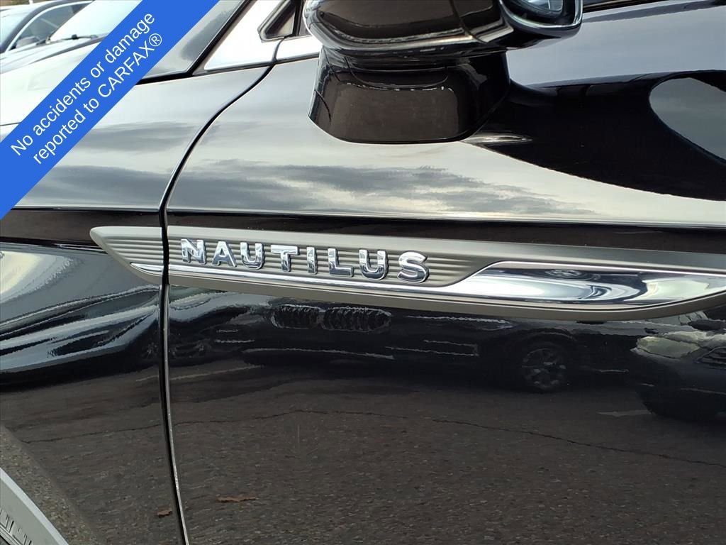 Thumbnail: 2023 Lincoln Nautilus - 11