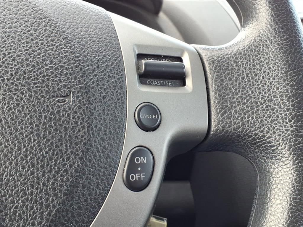 Thumbnail: 2012 Nissan Rogue - 25