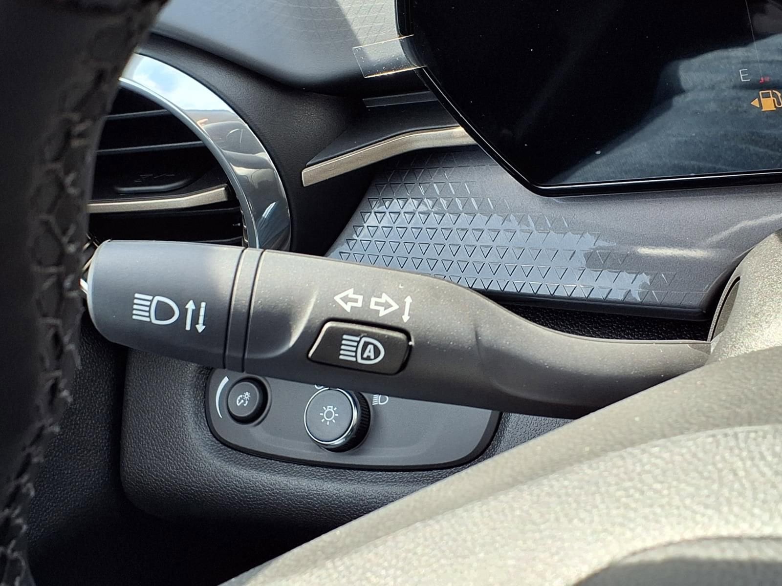 Thumbnail: 2026 Chevrolet Trax - 22