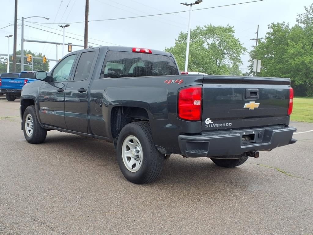 Thumbnail: 2018 Chevrolet Silverado 1500 - 7