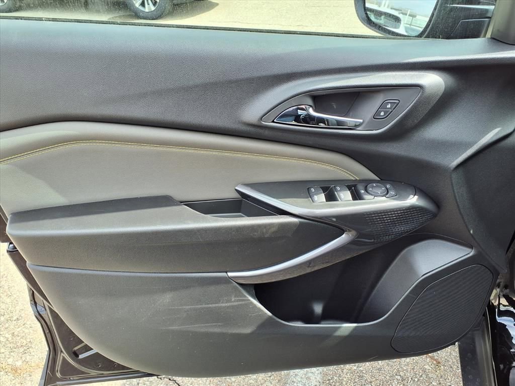 Thumbnail: 2026 Chevrolet Trax - 12