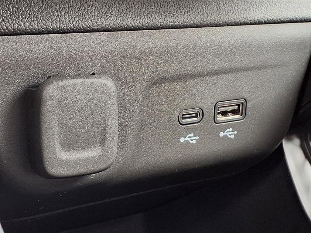 Thumbnail: 2026 Chevrolet TrailBlazer - 19