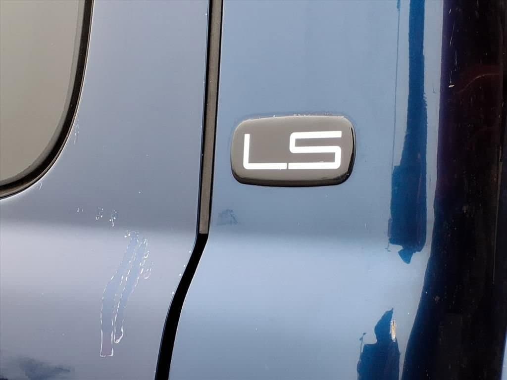 Thumbnail: 2001 Chevrolet Silverado 1500 - 9