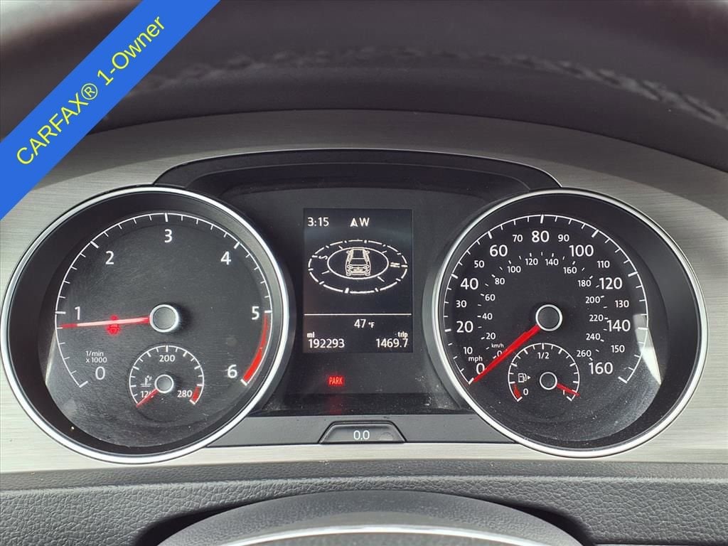 Thumbnail: 2015 Volkswagen e-Golf - 21