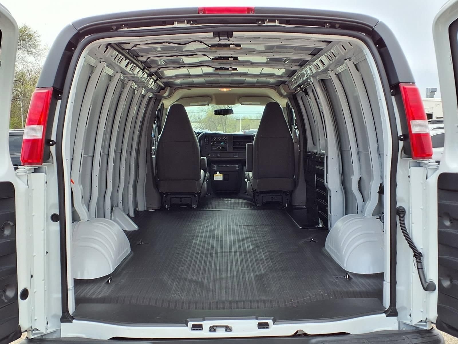 Thumbnail: 2026 Chevrolet Express - 8