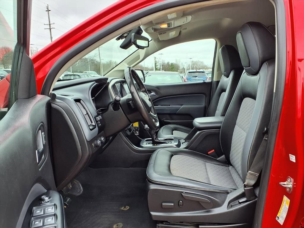 Thumbnail: 2019 Chevrolet Colorado - 17