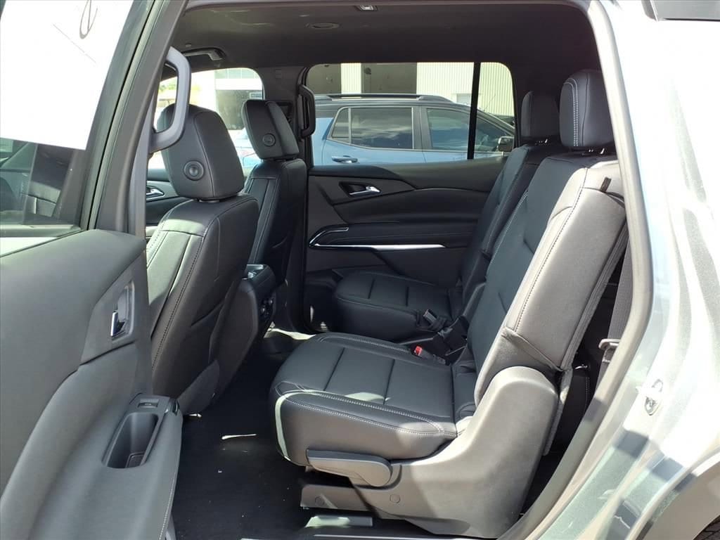 Thumbnail: 2026 Chevrolet Traverse - 8