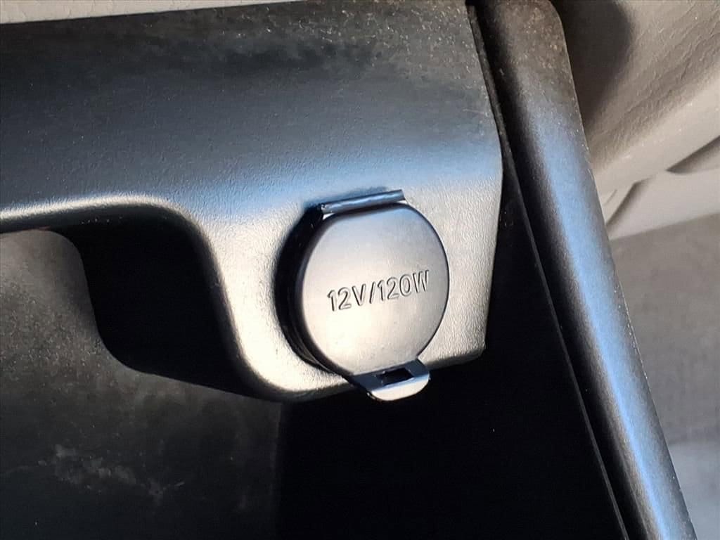 Thumbnail: 2004 Toyota Camry - 22