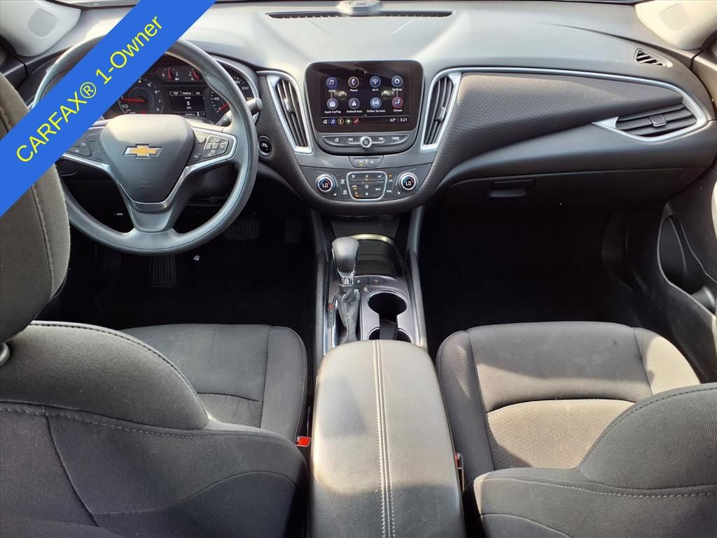 Thumbnail: 2022 Chevrolet Malibu - 12